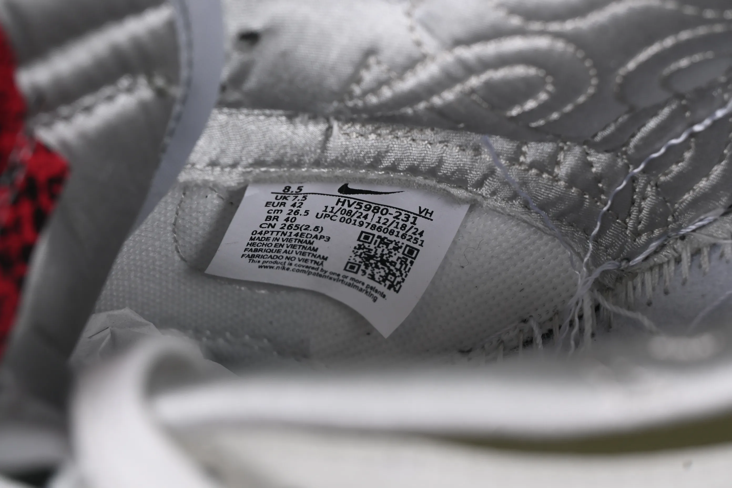 All Categories Nk SB Dunk Series Nk SB Dunk Low Low-top sneakers Nk SB Dunk Low "Year Of Snake" Year of the Snake limited low-top casual sneakers HV5980-231